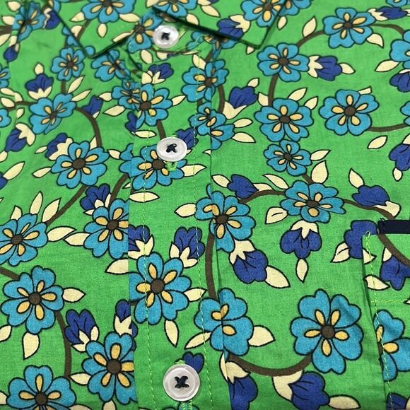 Impatient Wolves Emerald City Floral Short Sleeve Shirt Green M Stitch Fix NWT - Picture 2 of 5